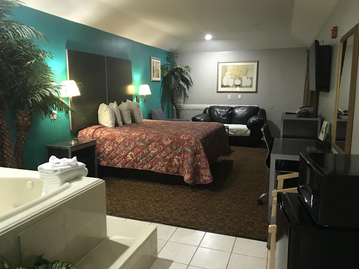 Camelot Inn And Suites Aldine Buitenkant foto