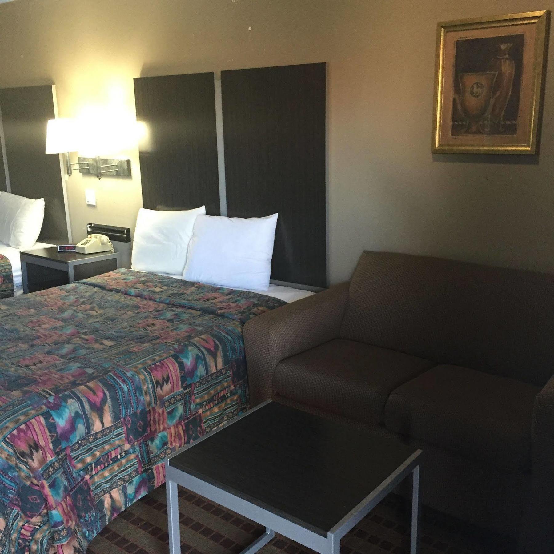Camelot Inn And Suites Aldine Buitenkant foto